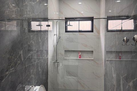 Villa in Phuket, Thailand 3 bedrooms № 171208 - photo 10