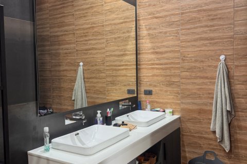 Villa in Phuket, Thailand 3 bedrooms № 171208 - photo 16