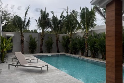 Villa in Phuket, Thailand 3 bedrooms № 171208 - photo 8