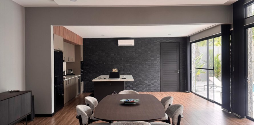 Villa in Phuket, Thailand 3 bedrooms № 171208