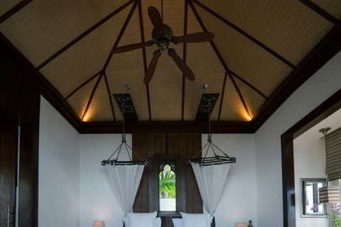 Villa in Ko Samui, Thailand 4 bedrooms № 166581 - photo 4