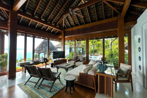 Villa in Ko Samui, Thailand 4 bedrooms № 166581 - photo 3
