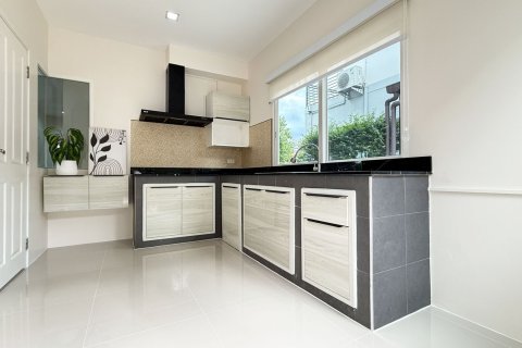 Дом в Правете, Бангкок, Таиланд с 4 спальнями  № 153993 - фото 6