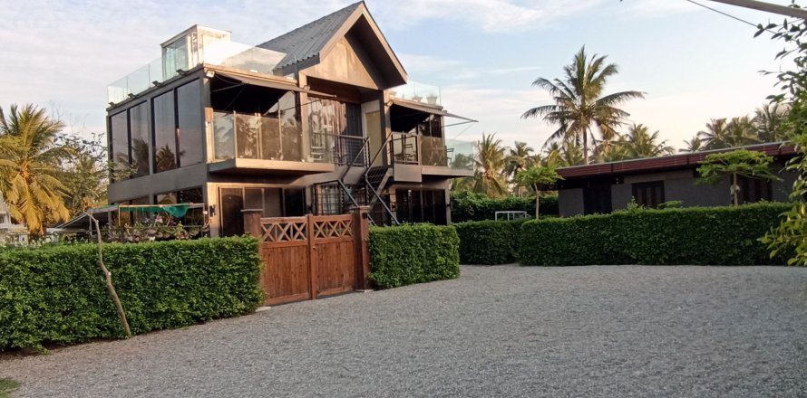 Land in Pattaya, Thailand 3700 sq.m. № 153995