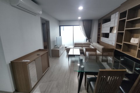Condo à Watthana, Bangkok, Thaïlande, 2 chambres  № 137462 - photo 14
