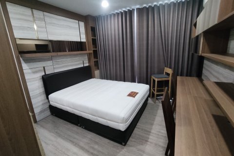 Condo à Watthana, Bangkok, Thaïlande, 2 chambres  № 137462 - photo 5