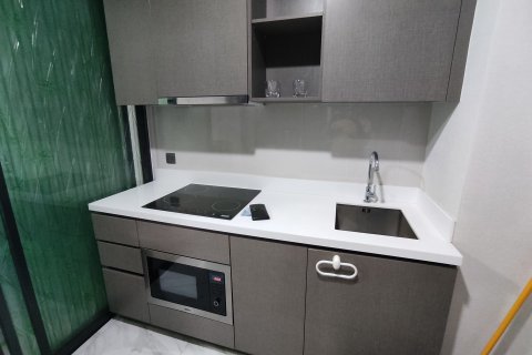 Condo à Watthana, Bangkok, Thaïlande, 2 chambres  № 137462 - photo 13