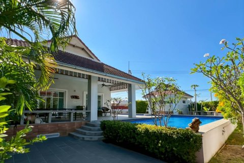 Вилла в Хуа Хине, Таиланд с 2 спальнями № 155758 - фото 1
