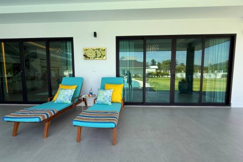 Вилла в Хуа Хине, Таиланд с 6 спальнями № 155760 - фото 10