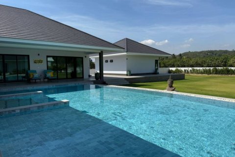 Вилла в Хуа Хине, Таиланд с 6 спальнями № 155760 - фото 3