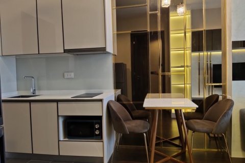 Studio dans le Condo à Watthana, Bangkok, Thaïlande  № 161248 - photo 6