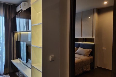 Studio dans le Condo à Watthana, Bangkok, Thaïlande  № 161248 - photo 14