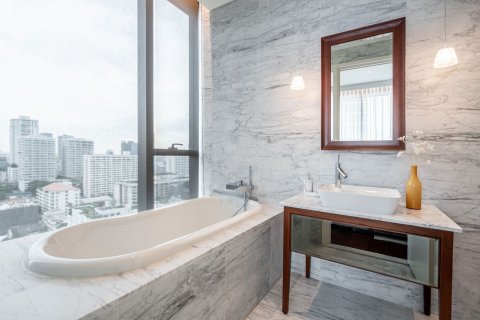 Condo in Watthana, Bangkok, Thailand, 2 bedrooms  № 161247 - photo 8