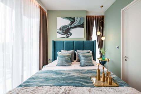 Condo in Watthana, Bangkok, Thailand, 2 bedrooms  № 161247 - photo 18