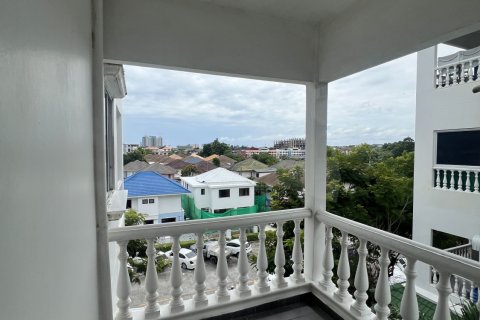 Condo in Pattaya, Thailand, 2 bedrooms  № 147730 - photo 15