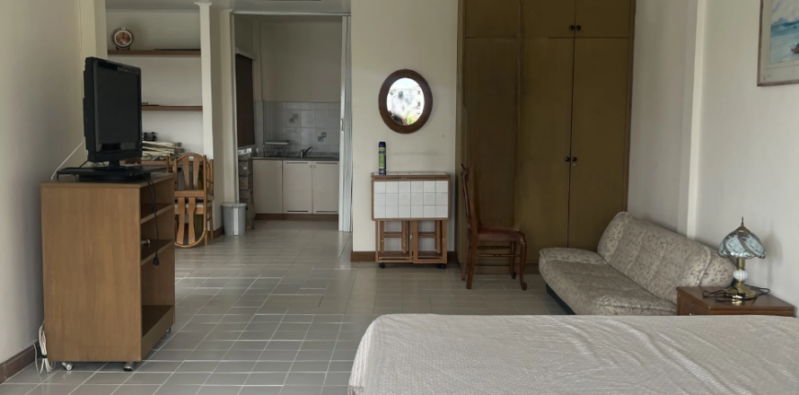 Condo in Pattaya, Thailand, 2 bedrooms  № 147730