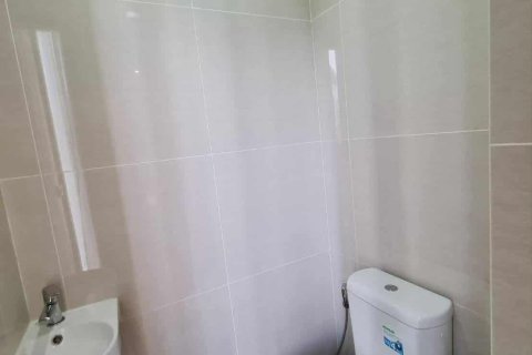 Studio in the Condo in Khlong Toei, Bangkok, Thailand  № 147731 - photo 6