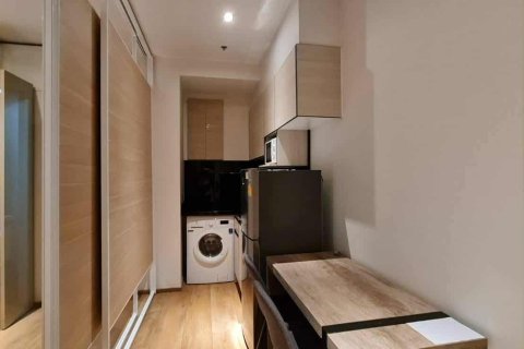 Studio in the Condo in Khlong Toei, Bangkok, Thailand  № 147731 - photo 3