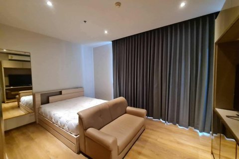 Studio in the Condo in Khlong Toei, Bangkok, Thailand  № 147731 - photo 2