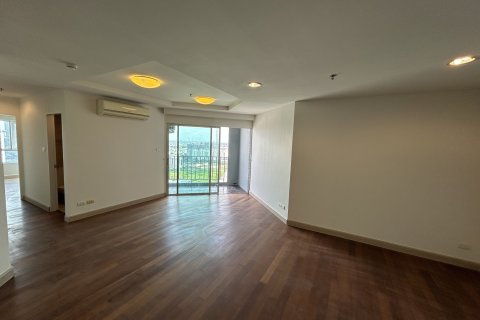 Кондоминиум с 2 спальнями в Хуай Кванге, Бангкок, Таиланд № 147735 - фото 11