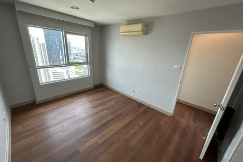 Кондоминиум с 2 спальнями в Хуай Кванге, Бангкок, Таиланд № 147735 - фото 14