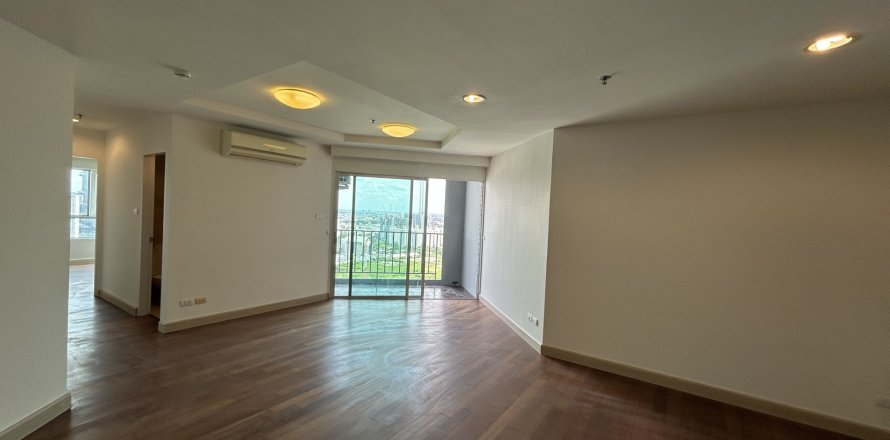 Кондоминиум с 2 спальнями в Хуай Кванге, Бангкок, Таиланд № 147735