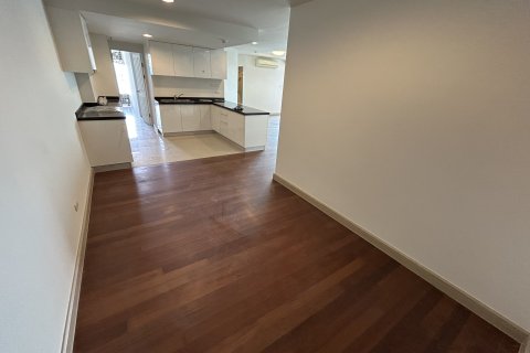 Кондоминиум с 2 спальнями в Хуай Кванге, Бангкок, Таиланд № 147735 - фото 3