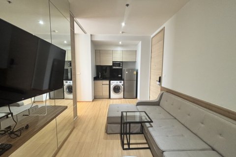 Condo à Khlong Toei, Bangkok, Thaïlande, 2 chambres  № 144711 - photo 1