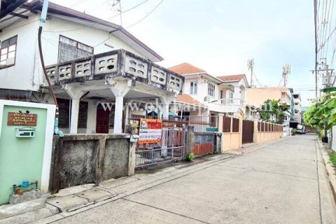 Maison à Nonthaburi, Thaïlande 4 chambres № 154810 - photo 16