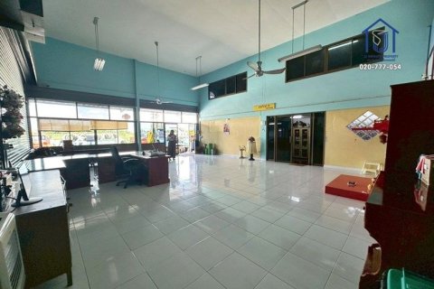 Land in Ban Lam Luk Ka, Thailand 4800 sq.m. № 154811 - photo 12