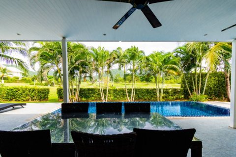 Вилла в Хуа Хине, Таиланд с 3 спальнями  № 114035 - фото 4