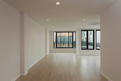 Дом в Суан Луанге, Бангкок, Таиланд с 3 спальнями  № 114039 - фото 7