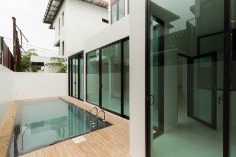 Дом в Суан Луанге, Бангкок, Таиланд с 3 спальнями  № 114039 - фото 2