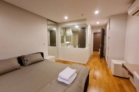 Condo in Bangkok, Thailand, 3 bedrooms  № 114040 - photo 8