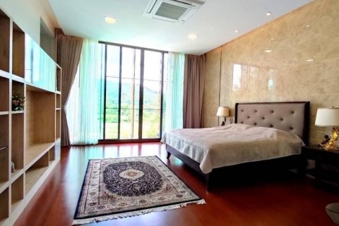 Villa in Mae Rim, Thailand 4 bedrooms № 135544 - photo 10