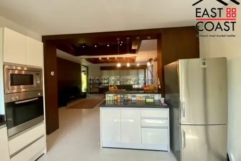 Casa de 3 dormitorios en Pattaya, Tailandia № 213526 - foto 10