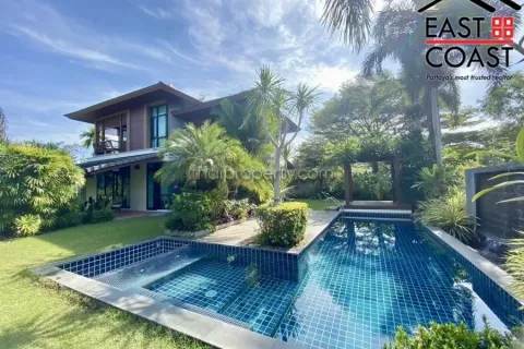 Casa de 3 dormitorios en Pattaya, Tailandia № 213526
