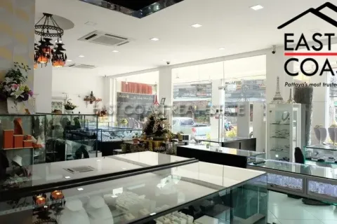 Casa de 9 dormitorios en Pattaya, Tailandia № 213522 - foto 3
