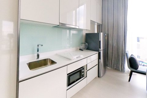 Condo à Chatuchak, Bangkok, Thaïlande, 2 chambres  № 161895 - photo 11