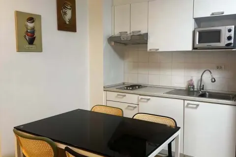 Condo in Watthana, Bangkok, Thailand, 2 bedrooms  № 161893 - photo 4