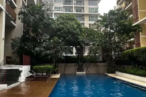 Condo in Watthana, Bangkok, Thailand, 2 bedrooms  № 161893 - photo 6