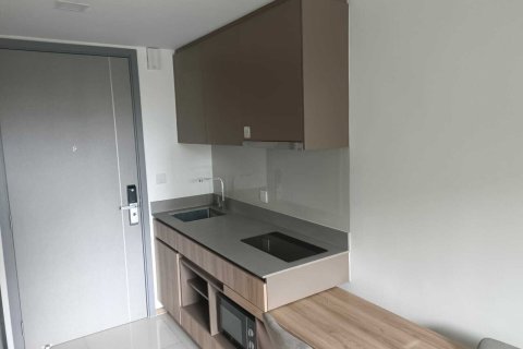 Studio dans le Condo à Watthana, Bangkok, Thaïlande № 161894 - photo 5