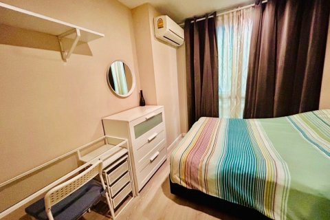 Студия в кондо в Клонг Тоэй, Бангкок, Таиланд № 161889 - фото 3