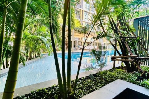 Студия в кондо в Клонг Тоэй, Бангкок, Таиланд № 161889 - фото 14