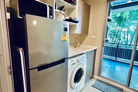 Студия в кондо в Клонг Тоэй, Бангкок, Таиланд № 161889 - фото 4