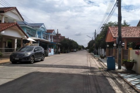 Maison à Khlong Sam Wa, Bangkok, Thaïlande 3 chambres № 138421 - photo 15