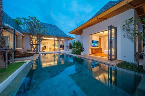 Villa in Phuket, Thailand 3 bedrooms № 152960 - photo 6