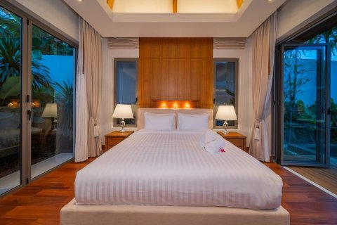 Villa in Phuket, Thailand 3 bedrooms № 152960 - photo 13