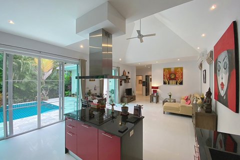 Villa in Hua Hin, Thailand 3 bedrooms № 168737 - photo 26