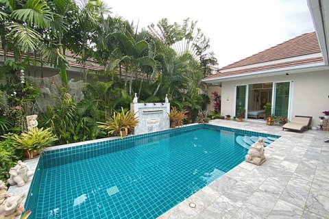Villa in Hua Hin, Thailand 3 bedrooms № 168737 - photo 11